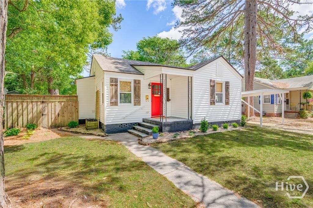 Primary Photo - 2220 E 38th St
