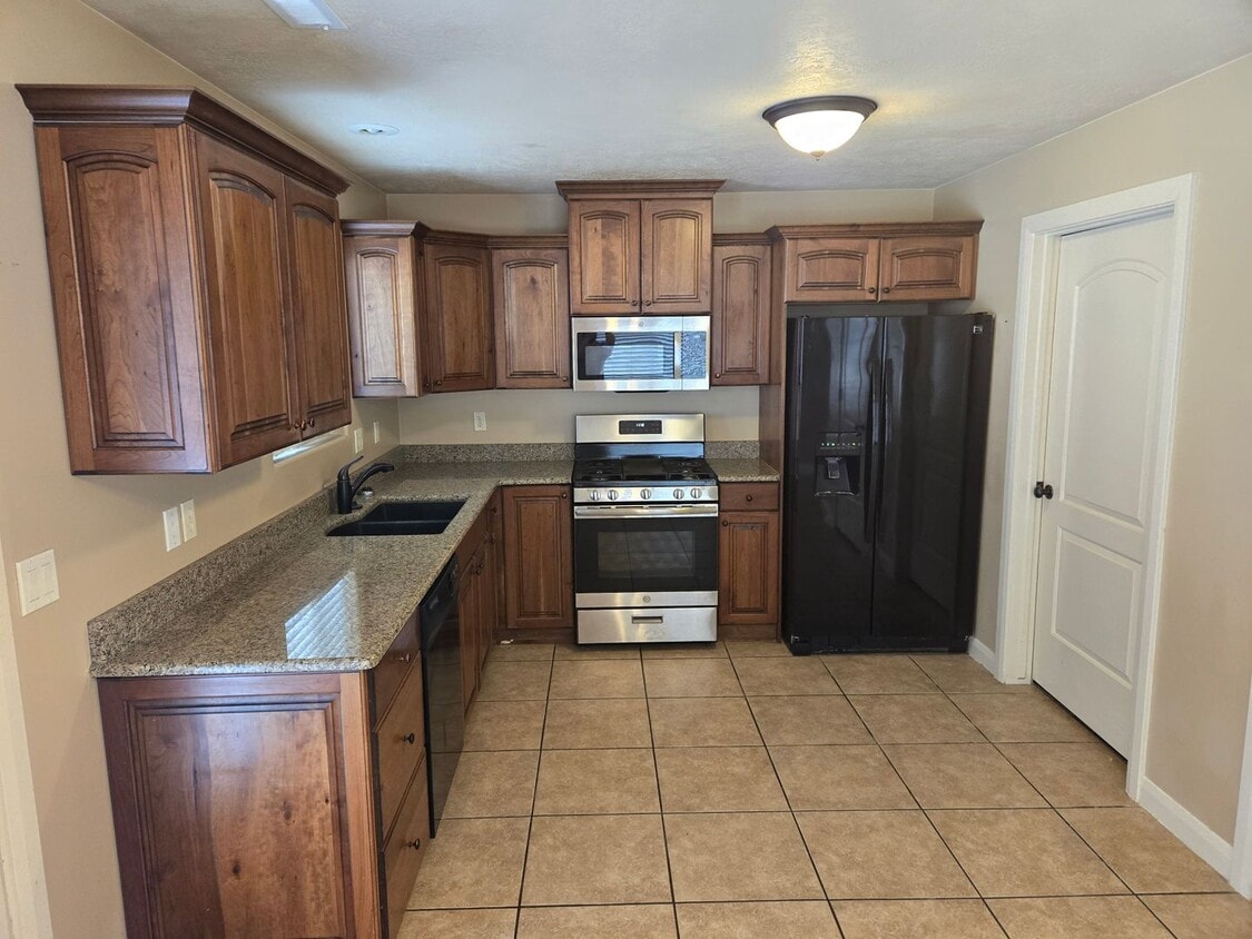 Primary Photo - Centrally Located Townhome