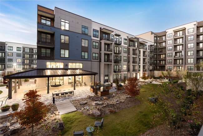 Building Photo - NOVEL West Midtown by Crescent Communities