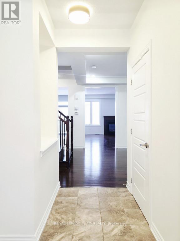 Photo du bâtiment - 113 Lily Pond St