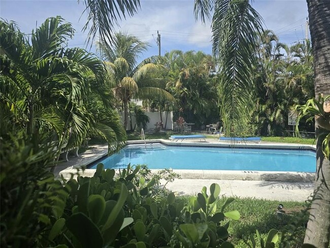 Foto del edificio - 1250 Miami Rd