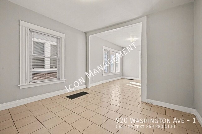 Foto del edificio - 920 Washington Ave