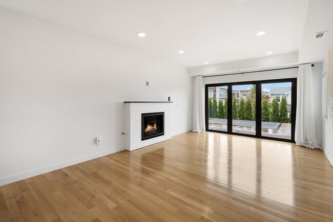 Foto del edificio - 6402 106th Ave NE