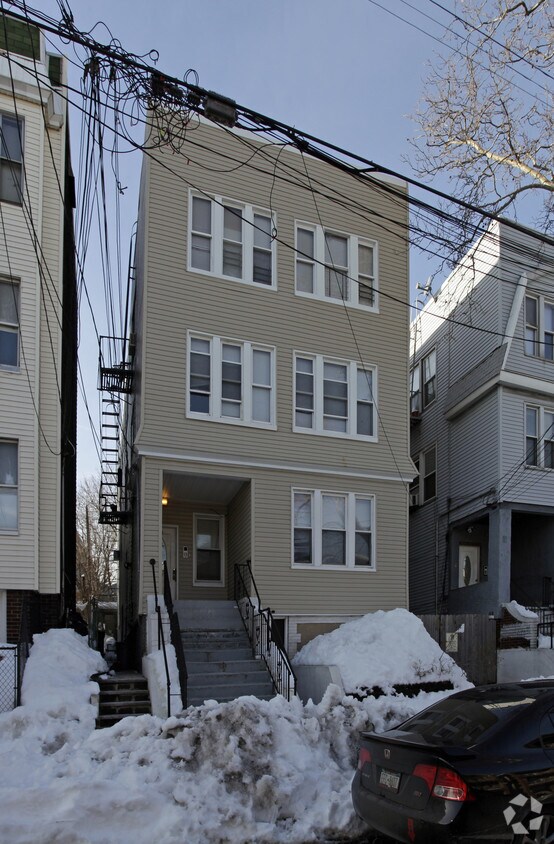 Building Photo - 69 Randolph Ave
