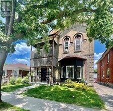 Building Photo - 240 Dalhousie St