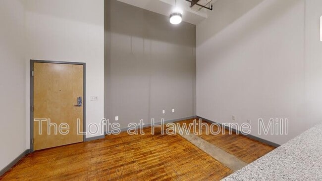 Interior Photo - The Lofts at Hawthorne Mill
