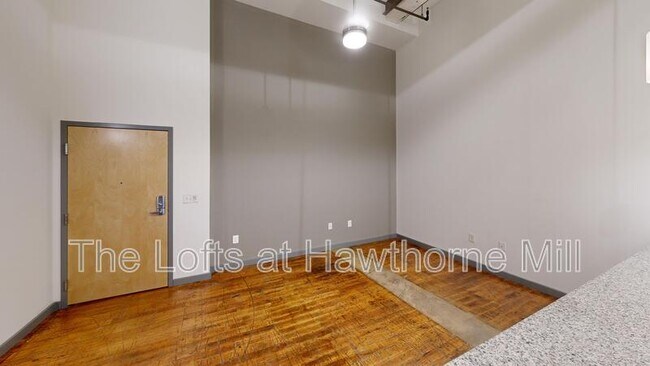 Interior Photo - The Lofts at Hawthorne Mill