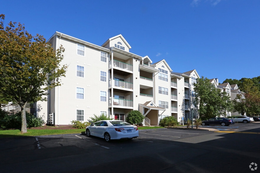 Town Walk at Hamden Hills Rentals Hamden, CT