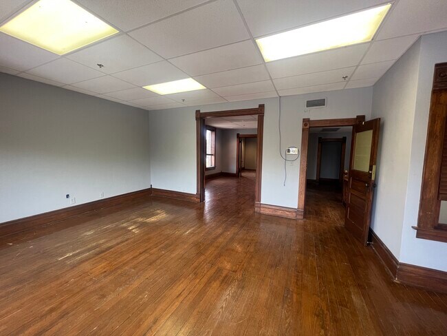 Foto del edificio - 915 1/2 W Douglas Ave