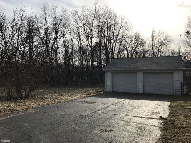 Building Photo - 3200 Rives Eaton Rd