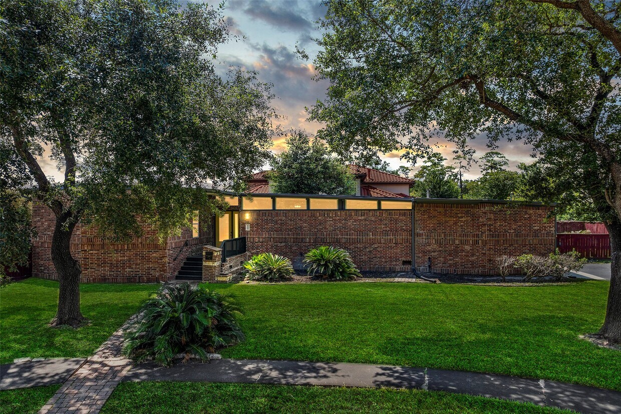 Foto principal - 12903 Figaro Dr