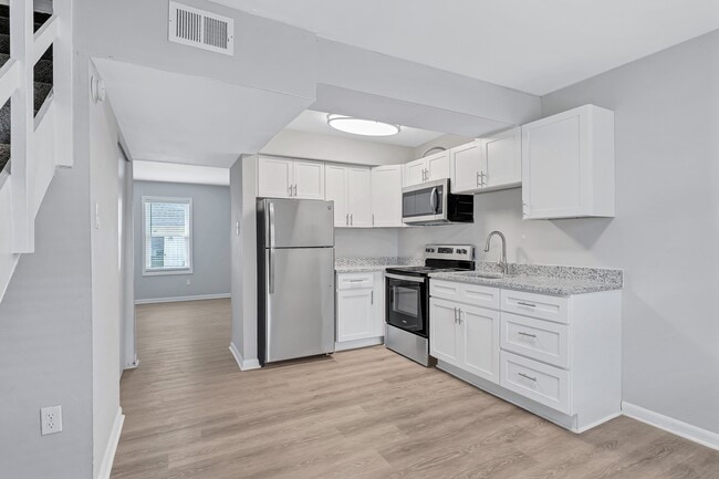 Building Photo - Twin Rivers Townhomes