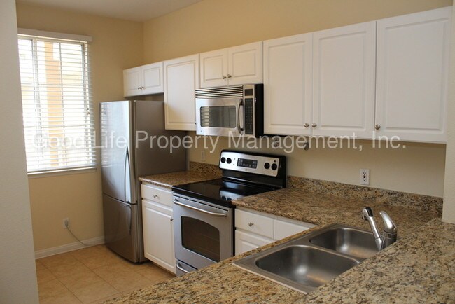 Foto del edificio - 8232 Station Village Ln