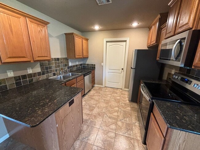 Building Photo - Clabber Creek Subdivision!! Worry Free Law...