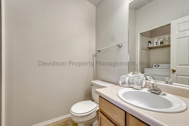 Foto del edificio - Inviting 3 Bedroom Townhouse on the West Side of Colorado Springs