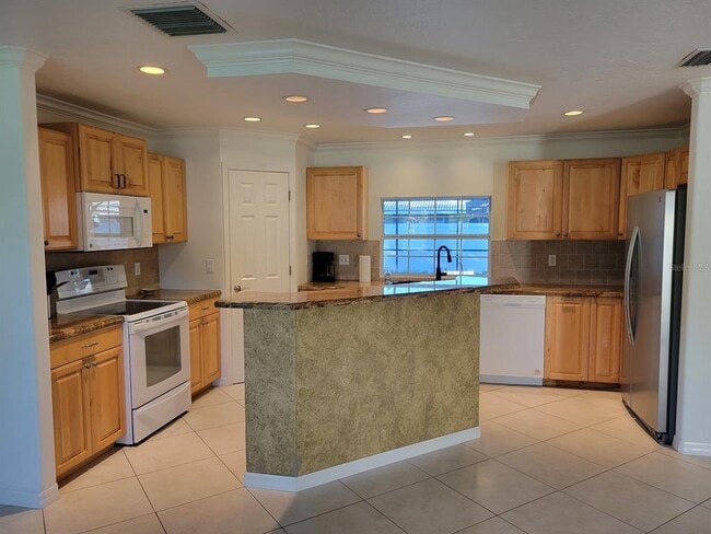 Building Photo - 2814 Coventry Way