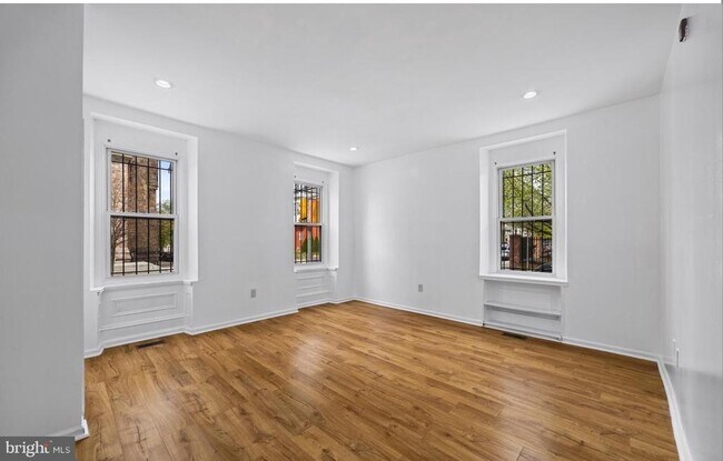 Foto del edificio - 3800 Spring Garden St