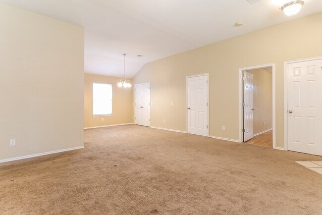 Foto del edificio - 512 SW 38th Terrace