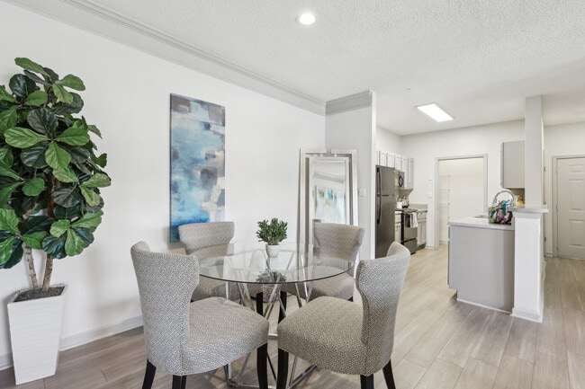 Building Photo - Grove on Southlake