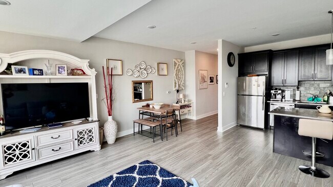 Foto del edificio - 140 Comet Way