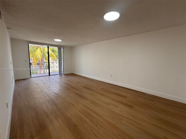 Foto del edificio - 1810 SW 81st Ave