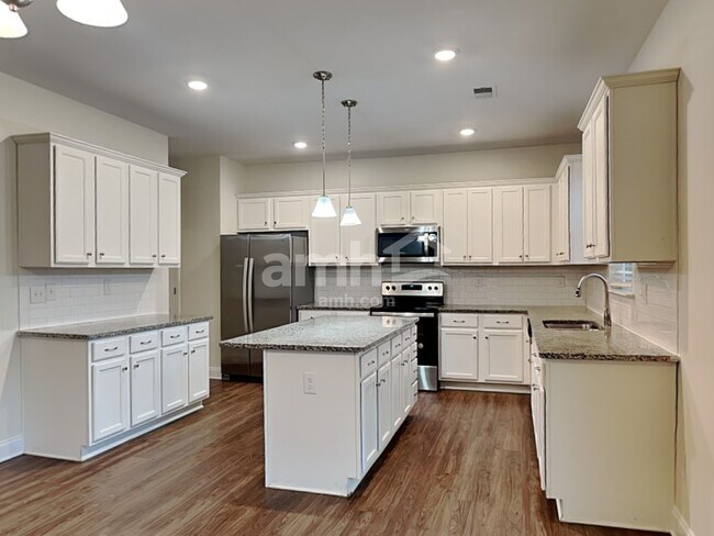 Building Photo - 363 Macroom Ct