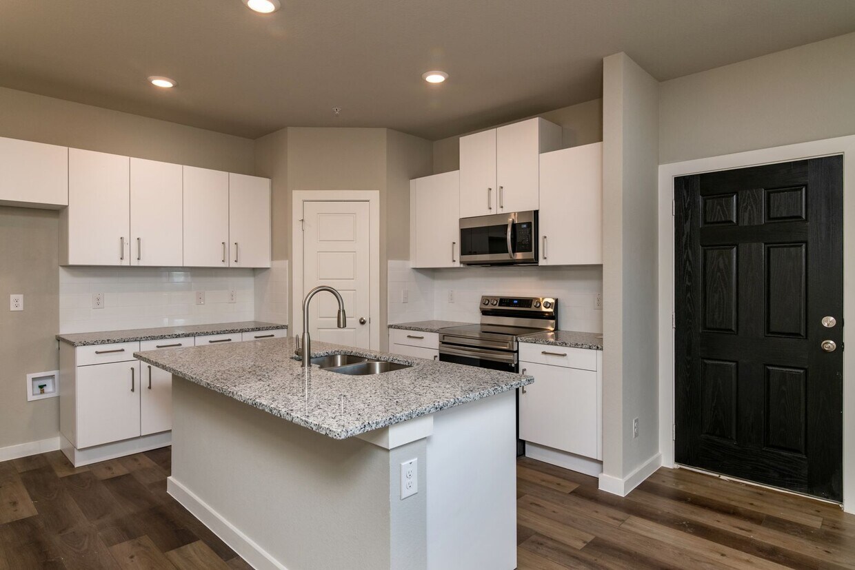 GORGEOUS 2 BEDROOM FOUR PLEX LOCATED IN MIDLOTHIAN ISD! - GORGEOUS 2 BEDROOM FOUR PLEX LOCATED IN MIDLOTHIAN ISD!