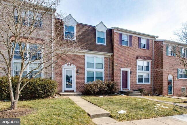 Building Photo - 3570 Lowlen Ct