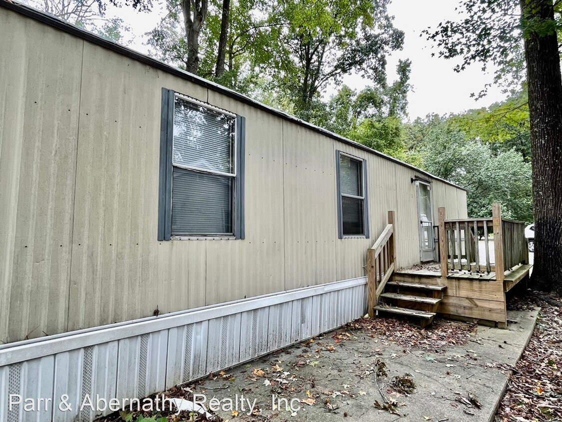 Primary Photo - 2 br, 2 bath House - 5015 - 1 Middle Road