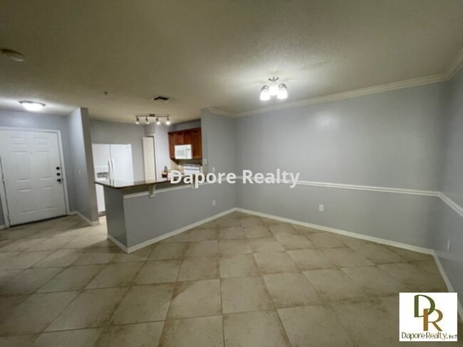 Foto del edificio - Move In Ready 2 Bed, 2 Bath, Bottom Floor ...