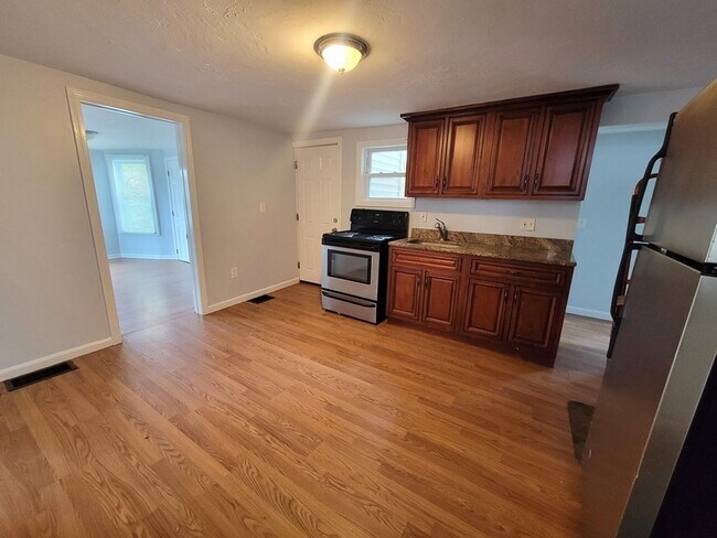 Foto del edificio - 273 School St