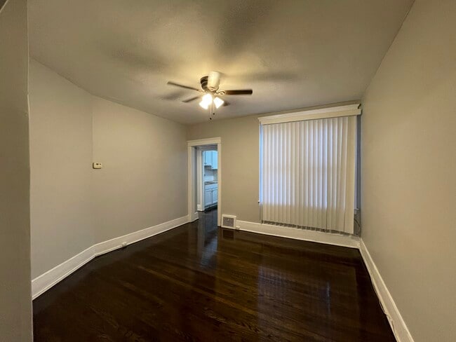 Building Photo - 2243 Campbell St