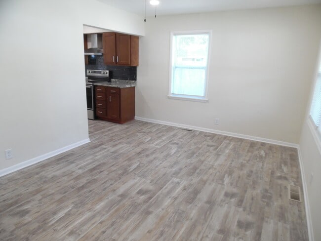 Building Photo - 1573 Biscayne Dr