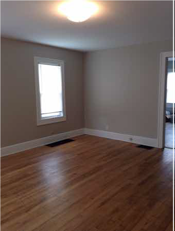 Building Photo - 3 bedroom, 1 bath Home - Available: August 2027!