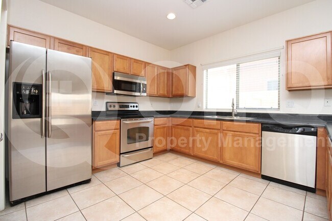 Foto del edificio - 45197 W Mescal Dr