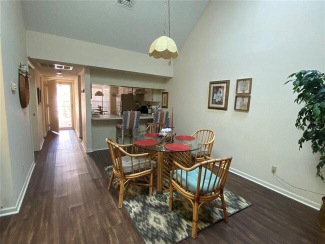 Building Photo - 9218 CHAMPIONSHIP Ln