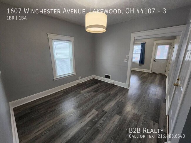 Foto del edificio - 1607 Winchester Ave