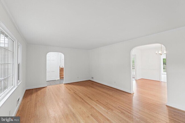 Foto del edificio - 5625 Ogden Rd