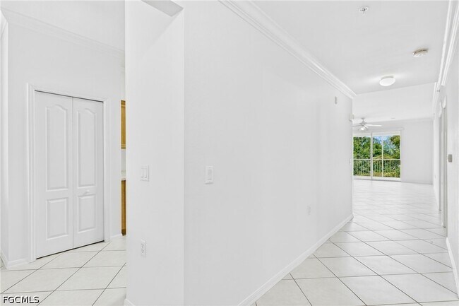 Foto del edificio - 8251 Pathfinder Loop