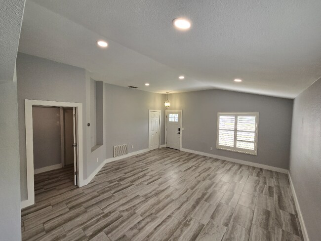 Building Photo - 1636 Slash Pine Pl