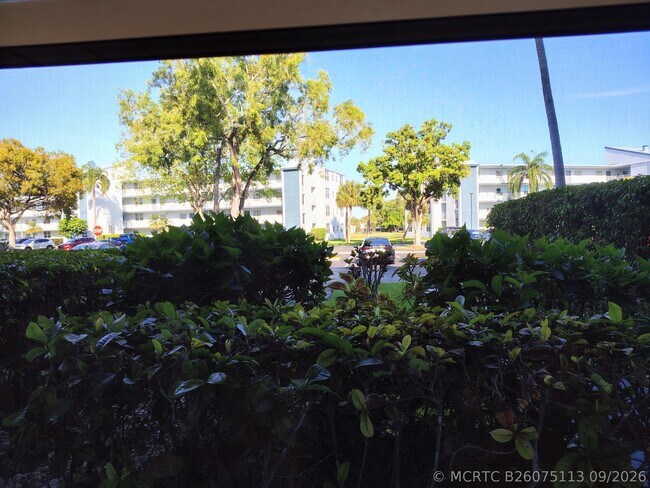 Foto del edificio - 7680 NW 18th St