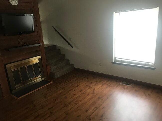 Building Photo - 7711 Brams Hill Dr