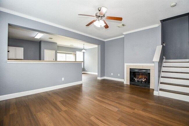 Foto del edificio - 13047 Lawsons Creek Ln