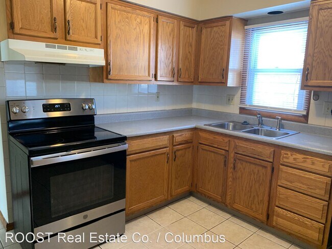 Building Photo - 2 br, 1 bath House - 342 S. Weyant Avenue