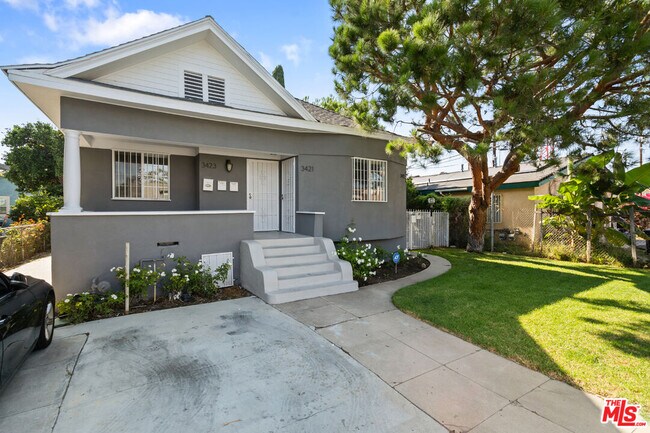 Foto del edificio - 3421 Walton Ave