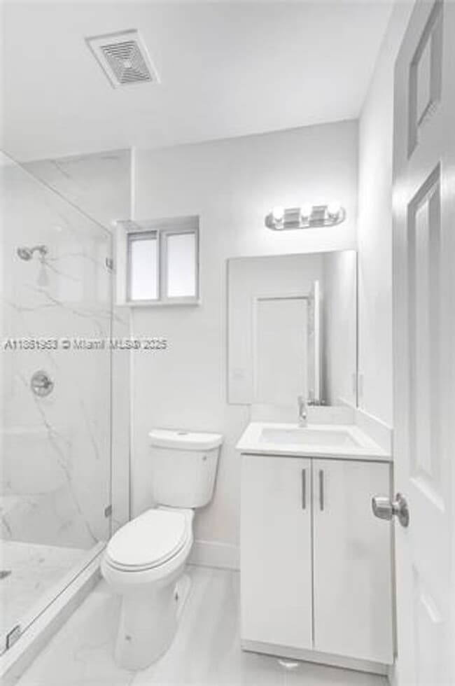 Foto del edificio - 2631 E 7th Ave