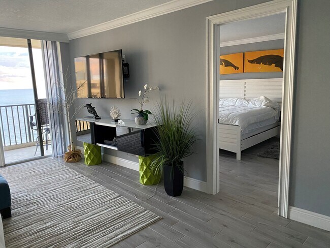 Foto del edificio - 300 Ocean Trail Way