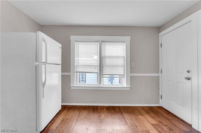 Foto del edificio - 2113 Halstead Ave