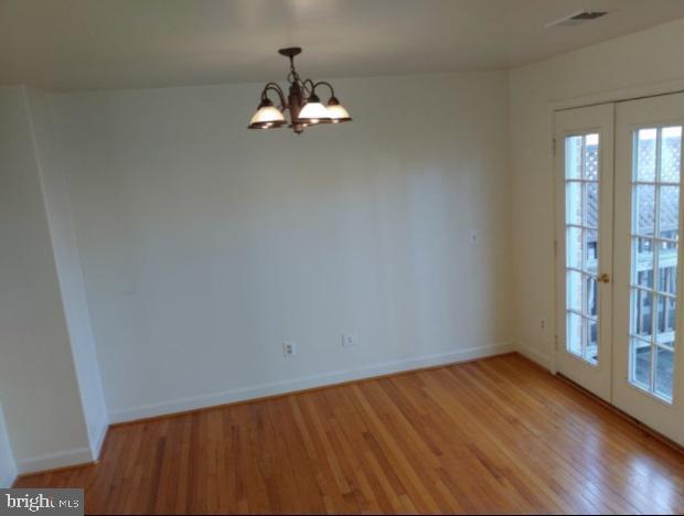 Building Photo - 3945 Valley Ridge Dr