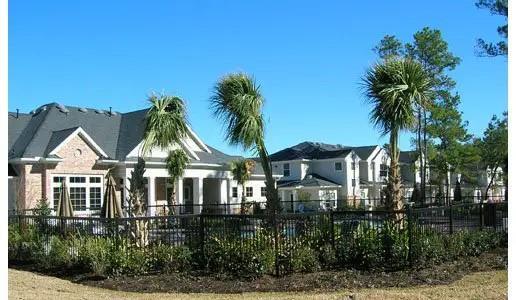 Foto del edificio - 24011 Richards Rd